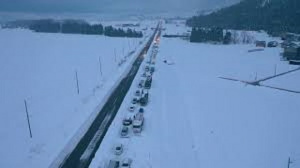 Снежна буря предизвика 37 км задръстване в Германия (ВИДЕО)