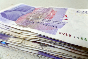 1750 паунда плаща за COVID-мерки всеки влязъл във Великобритания