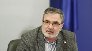 Кунчев: Пикът на третата вълна от COVID-19 ще е преди изборите