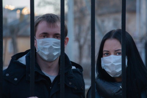 Коронавирусът у нас: Няма да затягат мерките в Бургас