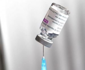 Изследване: Отлагане на втората доза от COVID-ваксина увеличава значително ефективността й