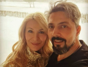 Гала вече е на 54 години! Празнува в лукс и разкри каква е тайната да изглежда на 40