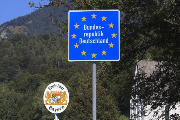 Германия започна да затваря и граници