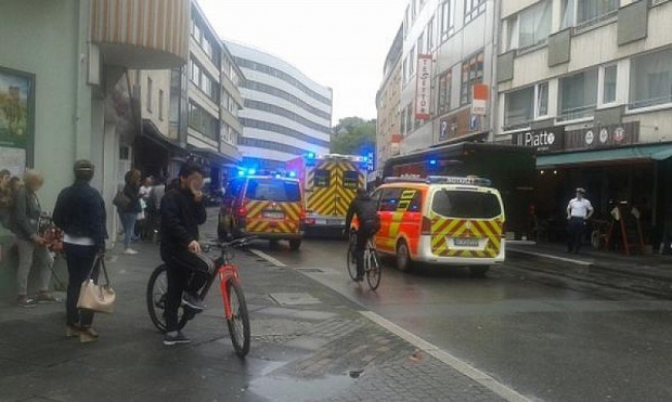 Писмо-бомба избухна в централата на верига супермаркети в Германия