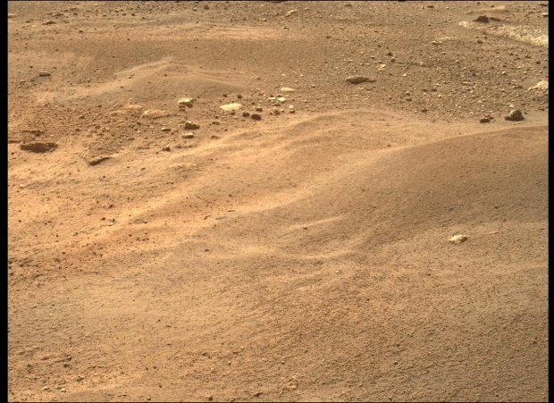 4796 СНИМКИ от Марс, изпратени от Пърсъвиърънс, вече са достъпни за свободно ползване
