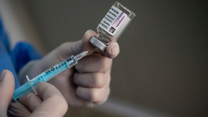 Астра Зенека излезе с обяснение: Нашата ваксина не придизвиква тромби
