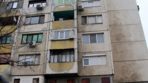 Страшна драма! Майка и дъщеря скочиха от 7-ия етаж в Стара Загора, оставиха пари за тока
