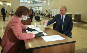 Кремъл няма да обявява с кой препарат ще се ваксиниран Путин