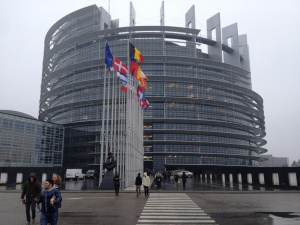 Европарламентът отхвърли критиките към България в доклада за С.Македония