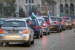 262 дни от антиправителствените протести у нас: Автопоход тръгна от София до Пловдив (ОБНОВЕНА)