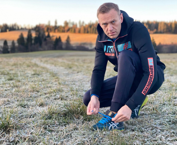 СНИМКА Навални се показа с остригана глава и обяви: В концлагер на 100 км. от Москва съм, има хора пребивани до смърт с дървени чукове