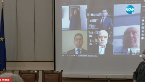 Трифонов и още четирима се заклеха като депутати дистанционно