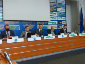 Бербатов официално поиска властта в БФС в екип със Стенли и Марто Петрови