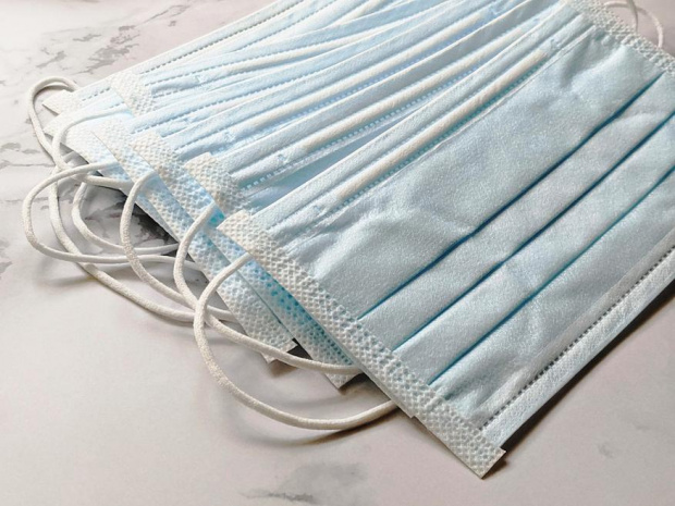 Препоръчват на индийците да носат маски и вкъщи