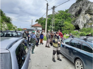 Рибари блокират пътя Кричим - Девин заради смъртта на колега