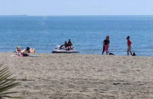 Джет шпори на плажа в Бургас, газейки всички разпоредби