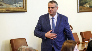 Цялото ръководство на Агенция пътна инфраструктура, начело с "глашатая" на Борисов, бе уволнено