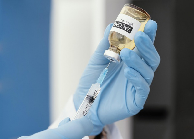Нова доставка: Пристигнаха 36 000 дози от ваксината на Moderna