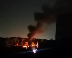 Огромен пожар остави хиляди без ток в столичния квартал „Надежда“
