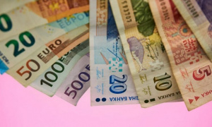 Точно след 25 месеца: Цените в България в левове и евро едновременно - вижте как ще се изчисляват