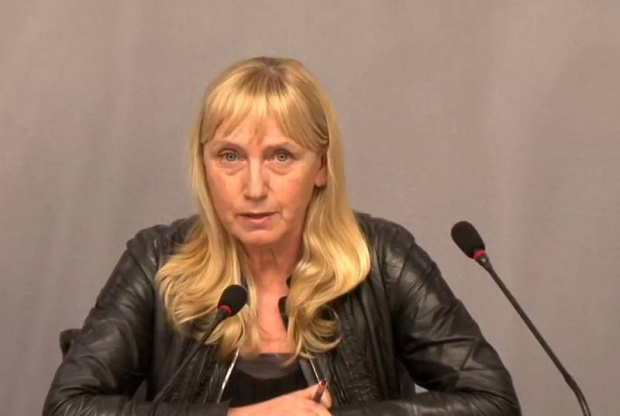 "Барселонагейт" още се разследва в Испания, заяви Елена Йончева