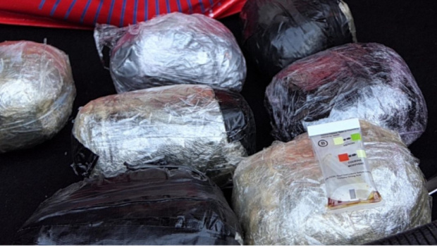 Заловиха 16 кг хероин в кюстендилско село, двама души са задържани