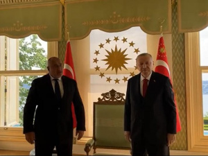 Каракачанов: Борисов търси помощ за изборите от Ердоган