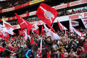 Стадионите в Англия ще се пръскат по шевовете още за старта на сезона във Висшата лига
