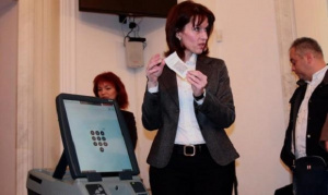 Изборният ден започна с проблем с машините в Русе