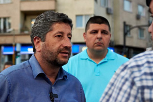 „Демократична България“ отново печели столицата