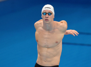 Епитропов не успя да влезе във финала, даде предпоследно време от 16 плувци на 200 метра бруст