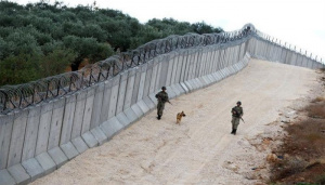 Турция издига мини-китайска стена с дължина 295 км. по границата си с Иран
