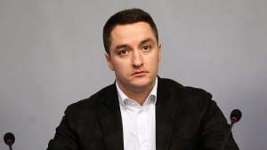 Явор Божанков: Големият въпрос е имаме ли нужда от служебен кабинет и нови избори