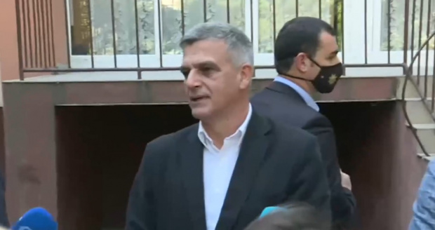 Спешна среща свика премиерът заради пожара в Петрово