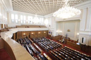 Депутатите бистрят актуализацията на бюджета