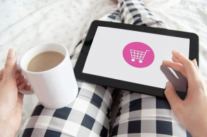 Проучване: Повече от половината българи никога не пазаруват онлайн