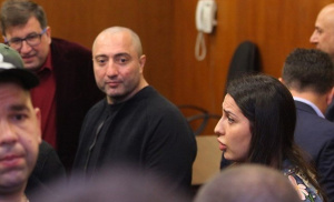 Отрязаха щерката на Митьо Очите: Няма да пътува в чужбина