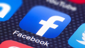 Нови упреци към Facebook: Печалбата е по-важна от съдържанието