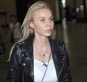 Жената на Брендо се оплака, че е в депресия, поиска над 200 бона обезщетение