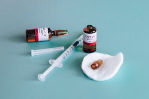 СЗО алармира за нов проблем - недостиг на спринцовки за ваксинация срещу COVID-19