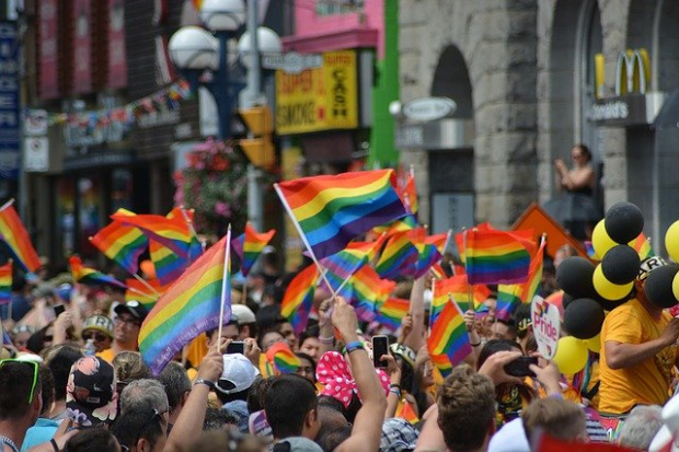 ЛГБТИ общността иска имунитетът на Боян Расате да бъде свален