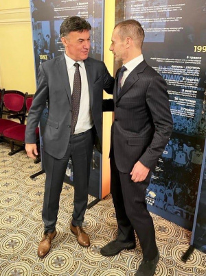СНИМКИ Боби Михайлов се щракна с шефа на УЕФА и отсече: Бг футболът е в добри ръце