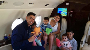 Роналдо и Джорджина на седмото небе! Чакат момче и момиче (ВИДЕО)