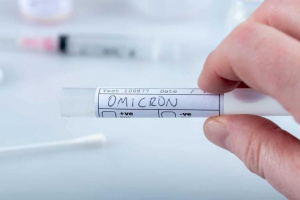 Британски имунолог: "Омикрон“ е началото на края на пандемията