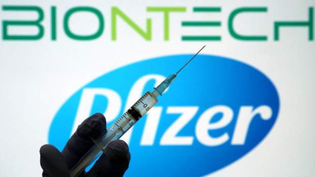 Pfizer прогнозира край на пандемията през 2024 г.