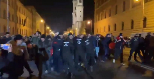 Сблъсъци и арести на протест срещу ковид мерките в Мюнхен