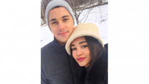 Футболист люби екзотична синоптичка