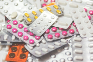 Проучване: Милиони умират заради резистентност към антибиотици