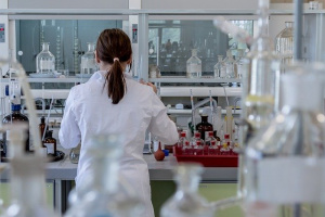 Комбиниран PCR тест открива грип и КОВИД в русенска лаборатория