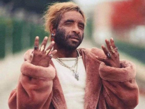 Плеймейтки и поп-фолк певици жалят за трагично замръналия Наско